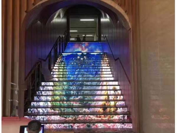 深圳LED显示屏厂家为何发展如此之快？