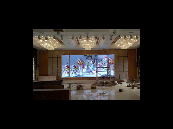 什么型号的全彩LED显示屏适合酒店大厅?